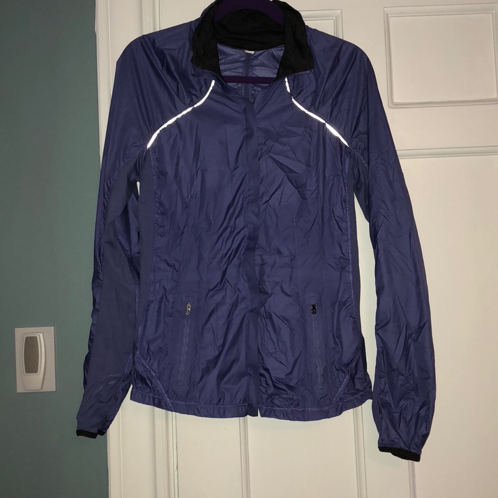 LULU LEMON WINDBREAKER